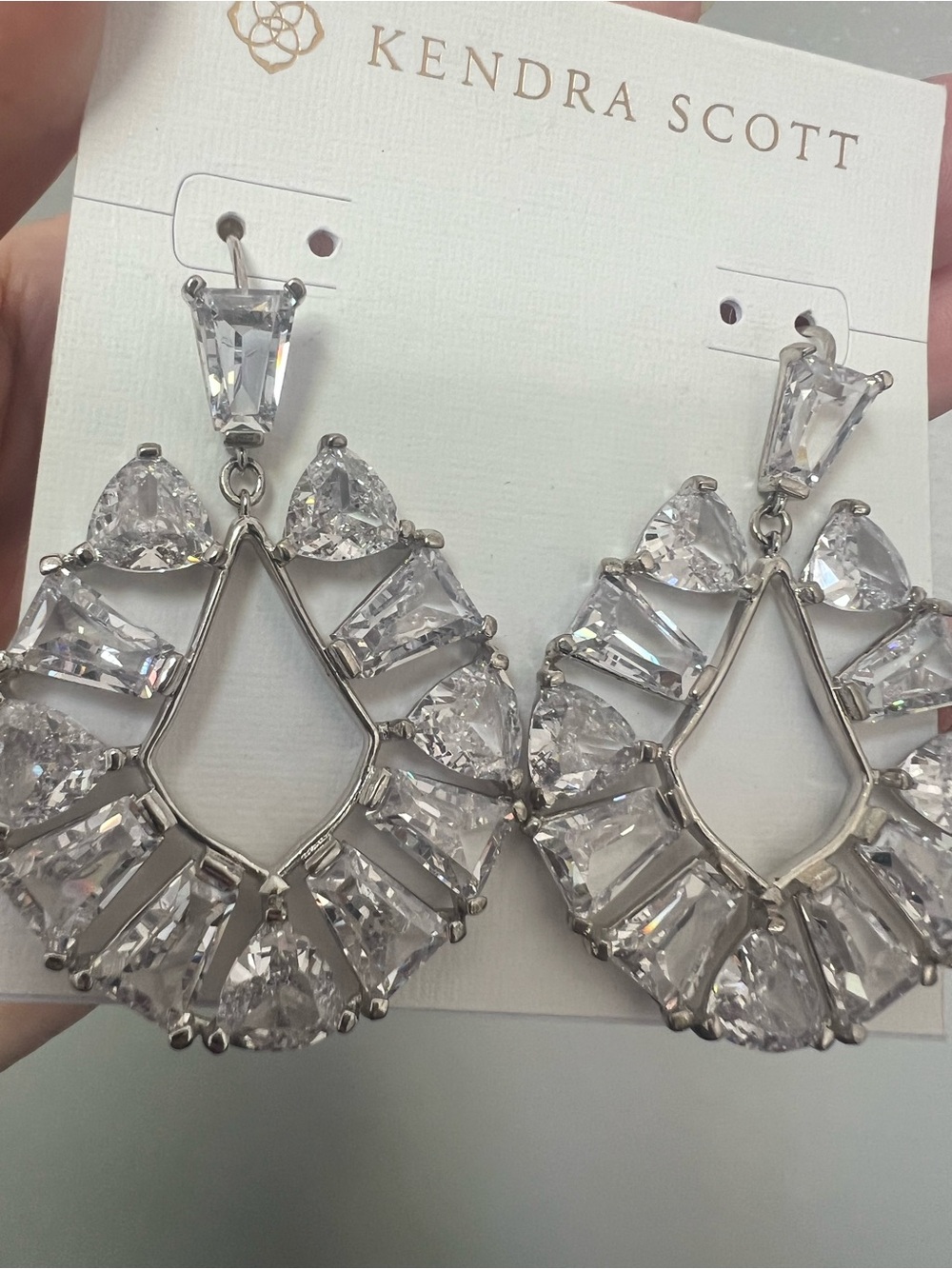 Kendra Scott HTF Blair earrings in clear crystal - Picture 3 of 5
